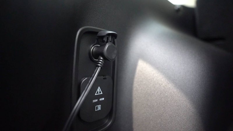 被游戏商店钉坏的Switch 2曝光拍卖 出价突破20万美元
